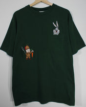 Load image into Gallery viewer, Vintage Looney Toons Embroidered Tshirt sz M