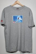 Load image into Gallery viewer, Vintage Quiksilver Surfer Tshirt sz L