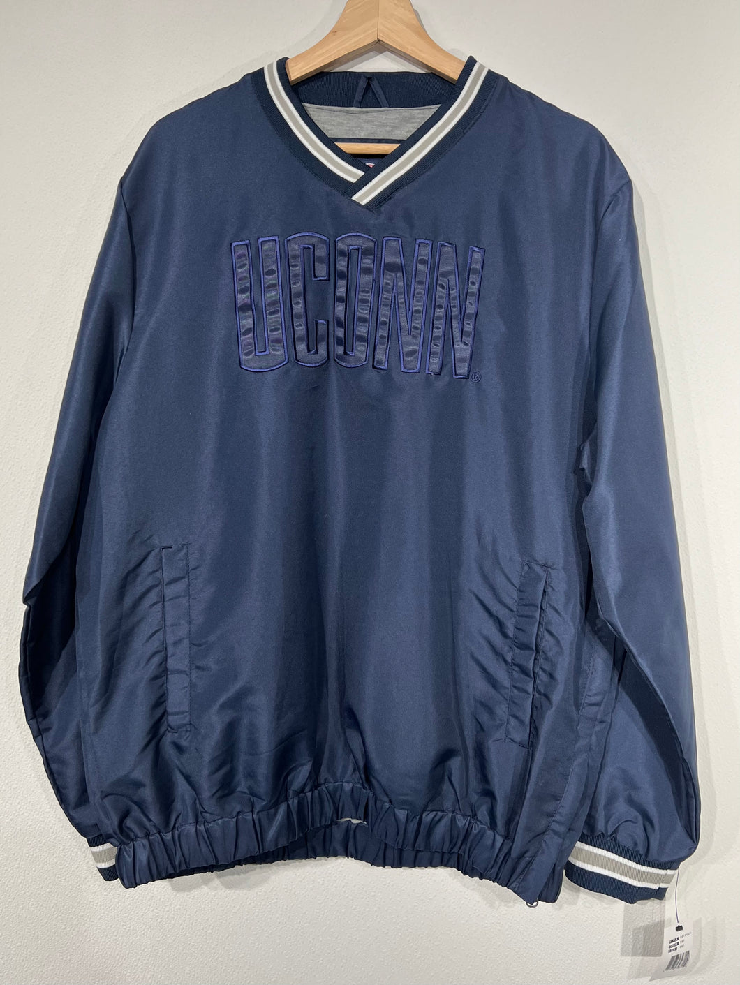Vintage Uconn Pullover Jacket sz Medium New w. Tags