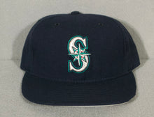 Load image into Gallery viewer, Vintage Mariners Plain Logo Fitted Hat sz 7 1/8 New w/o Tags