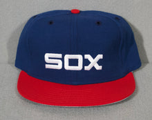 Load image into Gallery viewer, Vintage White Sox Fitted Hat sz 7 1/4 New w/o Tags