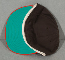 Load image into Gallery viewer, Vintage Baltimore Black Sox Fitted sz 7 New w/o Tags
