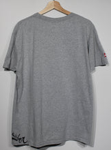 Load image into Gallery viewer, Vintage Quiksilver Surfer Tshirt sz L