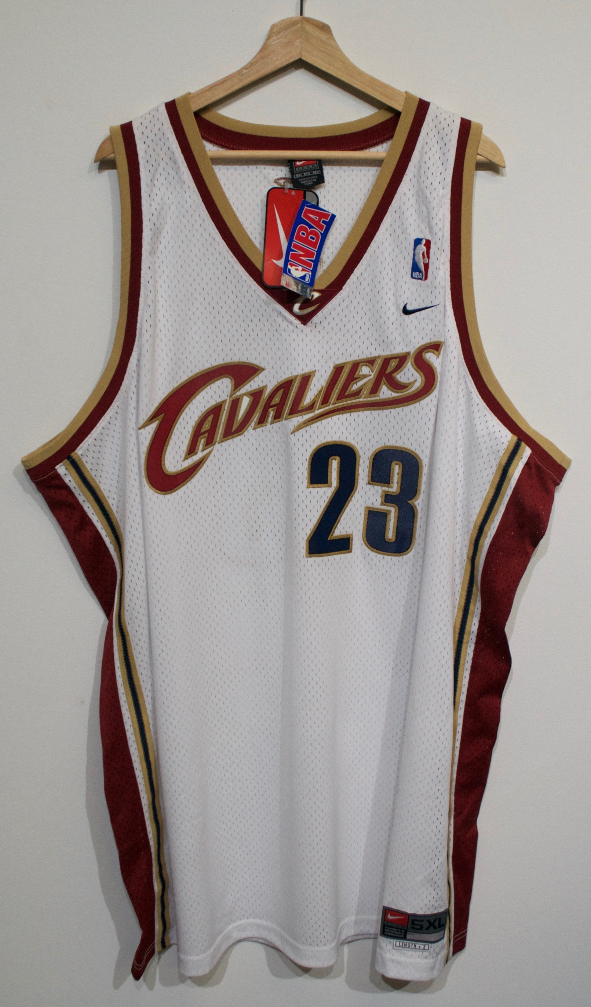 Lebron James Cavs Jersey sz 5XL New w. Tags – First Team Vintage