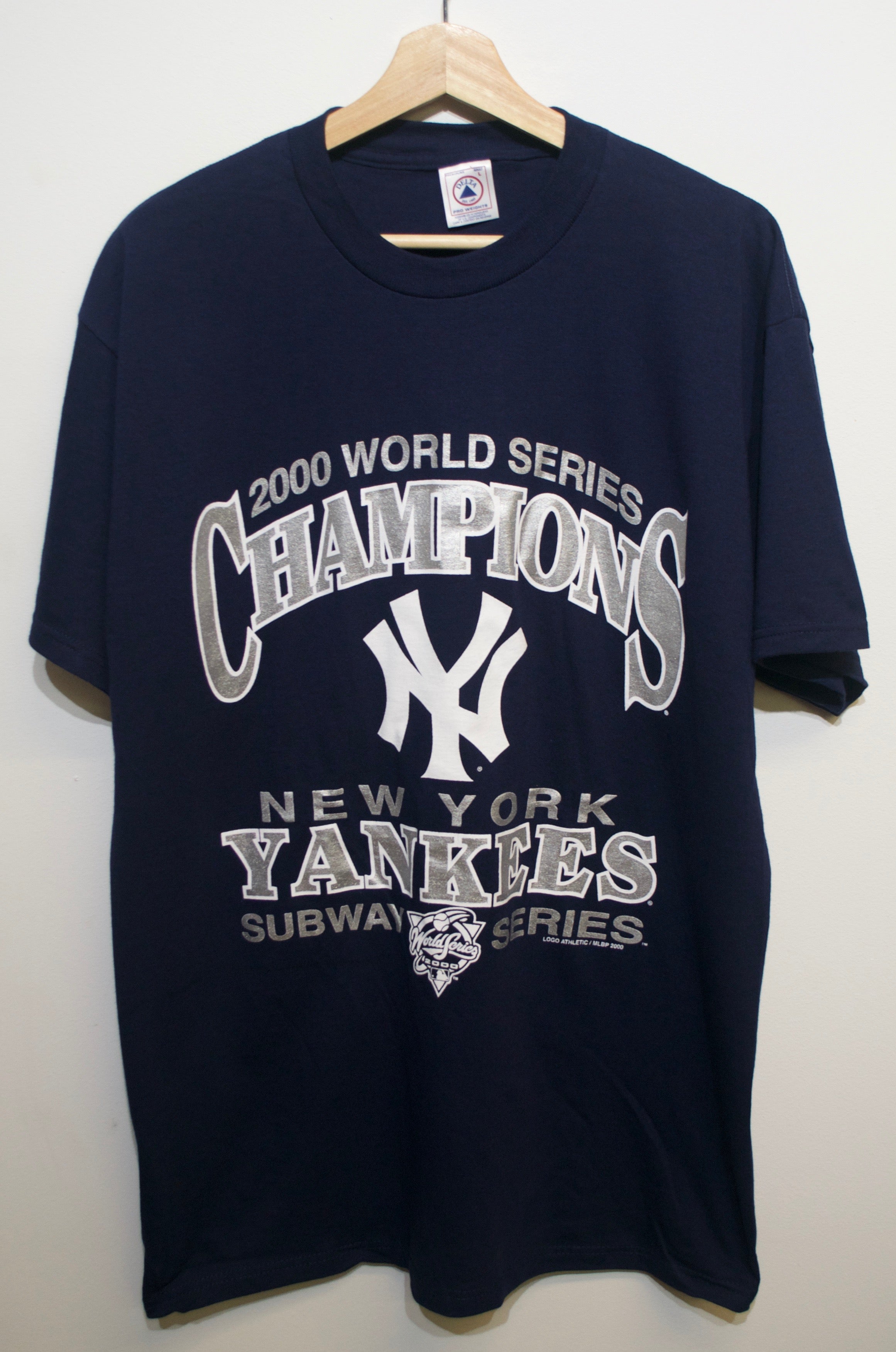 2009 New York Yankees World Series Champions Team Roster T-Shirt